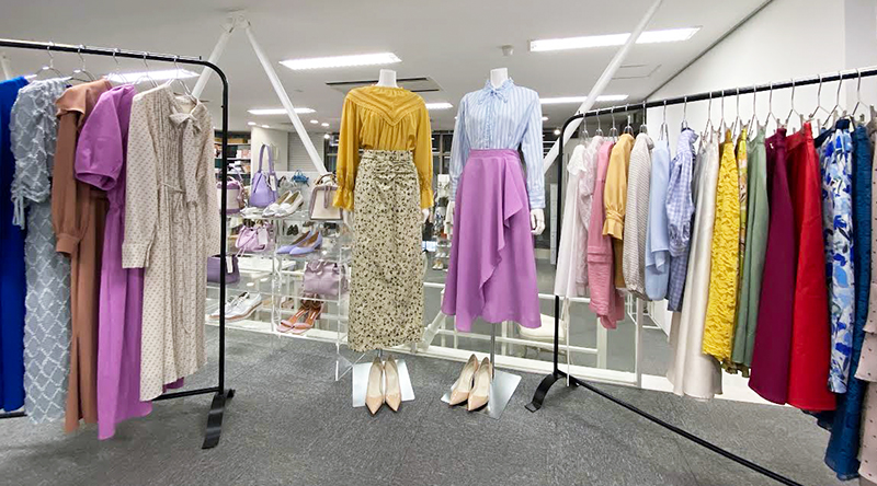 女性アナウンサー専用レンタル衣装サブスクメインイメージ